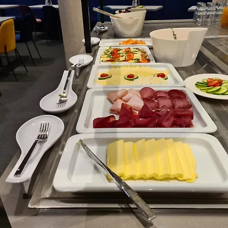 Adler 酒店 蒙斯特